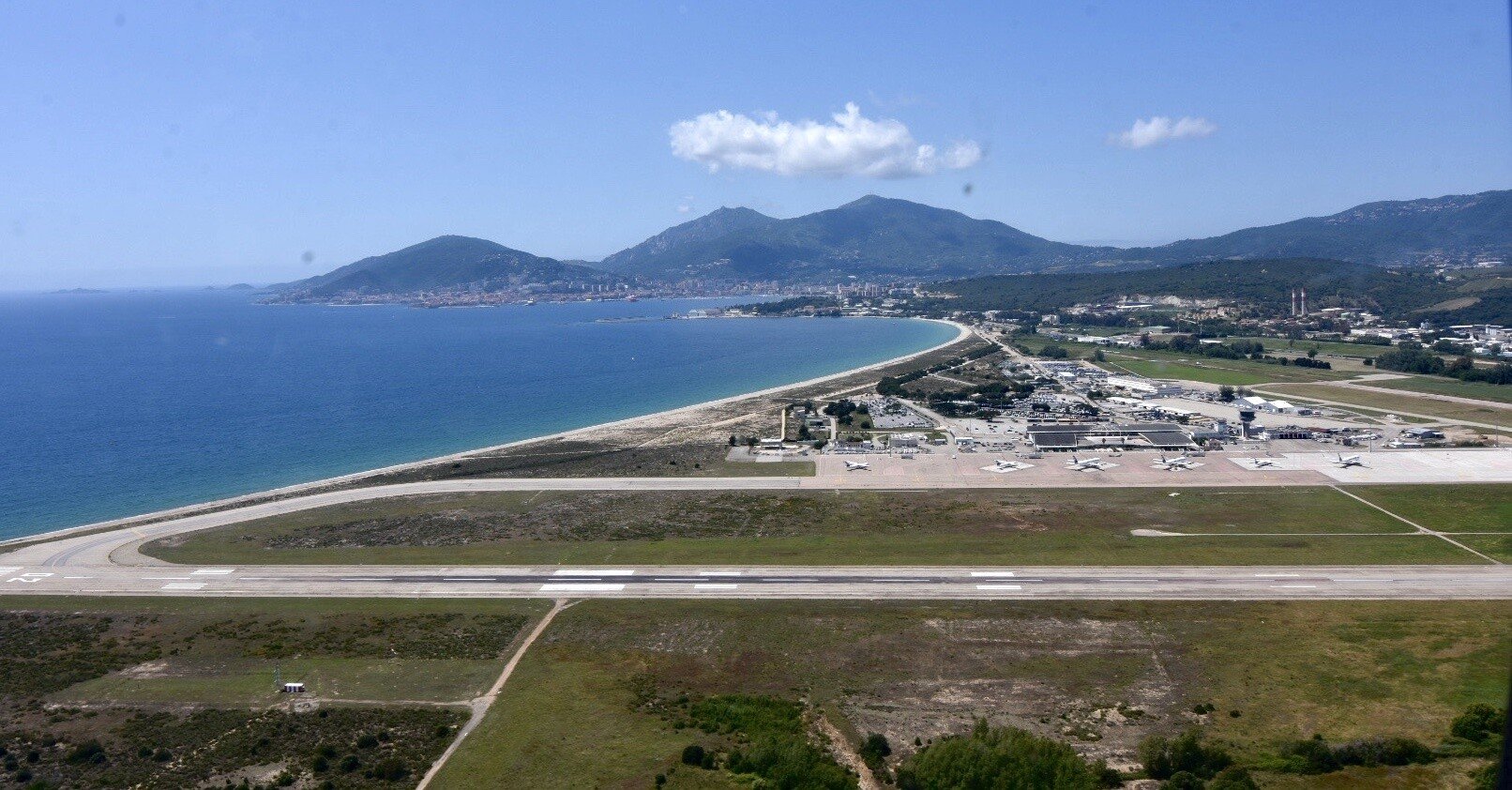 Aéroport d’Ajaccio Napoleon Bonaparte (AJA/LFKJ) Cohor